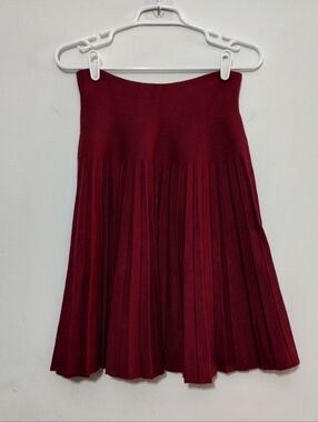 Mia Mod Year Round Pleated Skirt Women's S Classic Minimalist